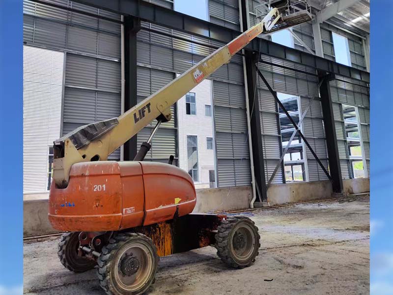 Used boom Lift JLG 660SJ